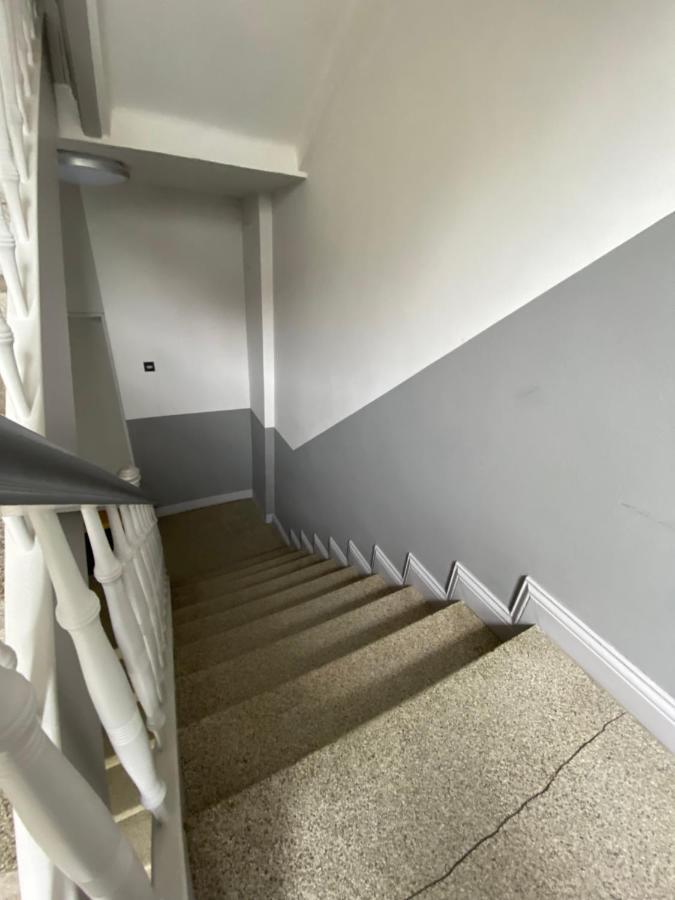 Schoene Grosse 4 Zimmer-Altbauwohnung Кіль Екстер'єр фото