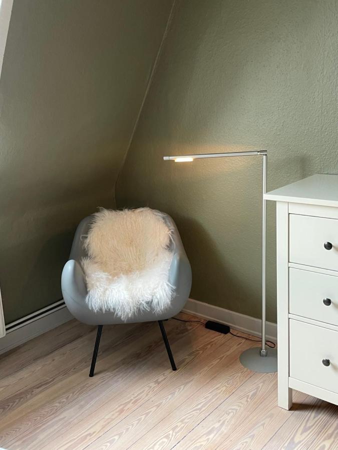 Schoene Grosse 4 Zimmer-Altbauwohnung Кіль Екстер'єр фото