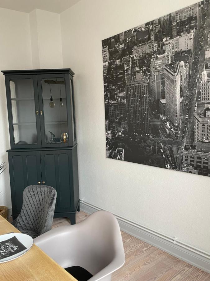Schoene Grosse 4 Zimmer-Altbauwohnung Кіль Екстер'єр фото